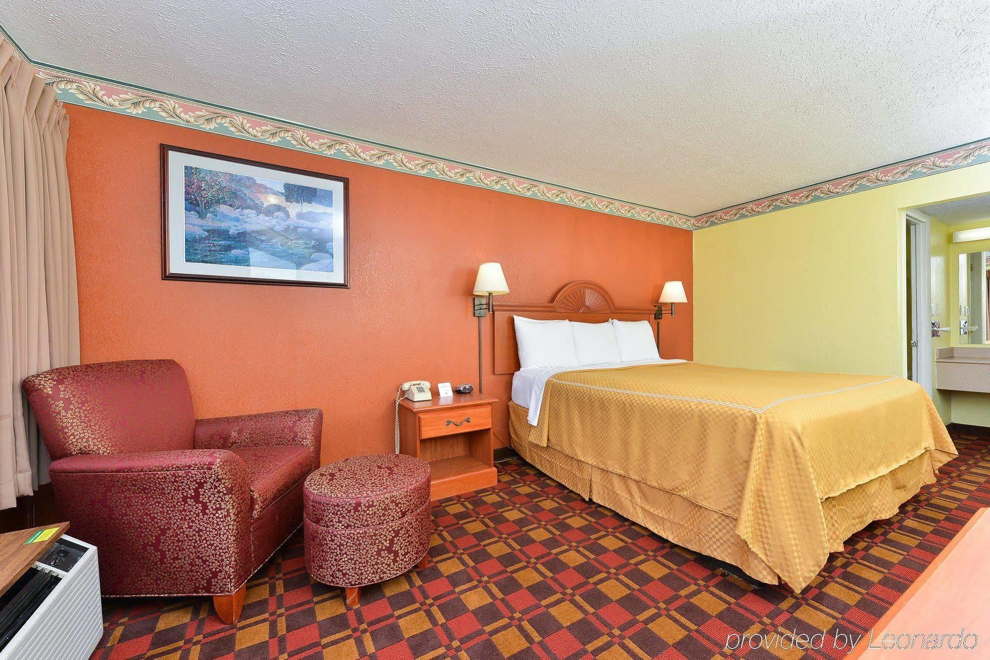 Red Roof Inn Indianapolis East Стая снимка
