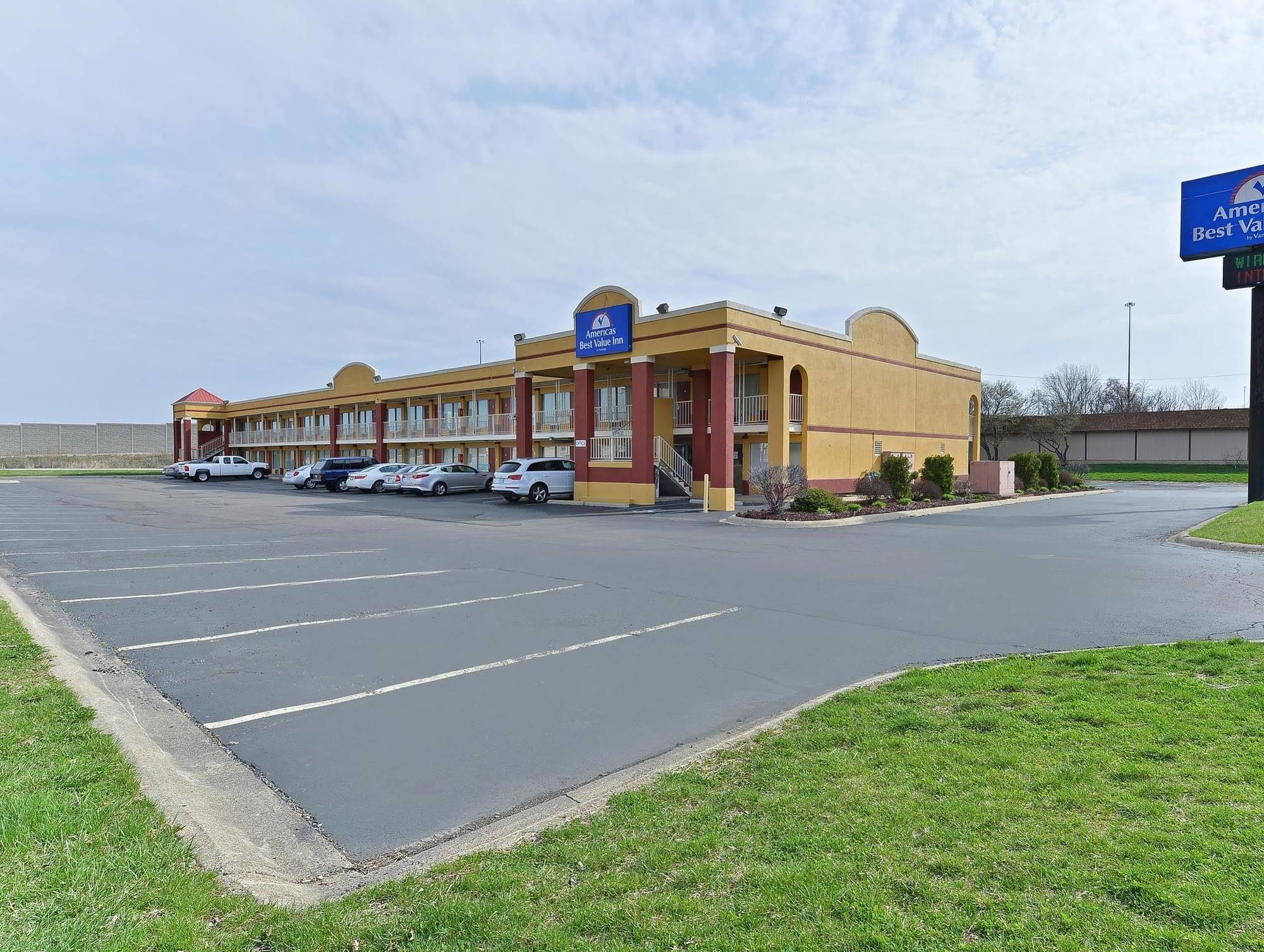 Red Roof Inn Indianapolis East Екстериор снимка