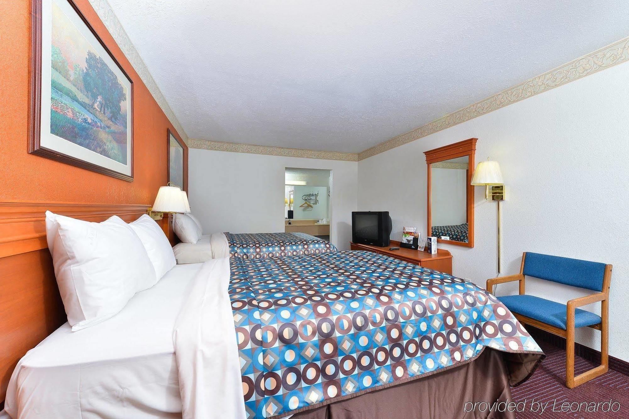 Red Roof Inn Indianapolis East Екстериор снимка